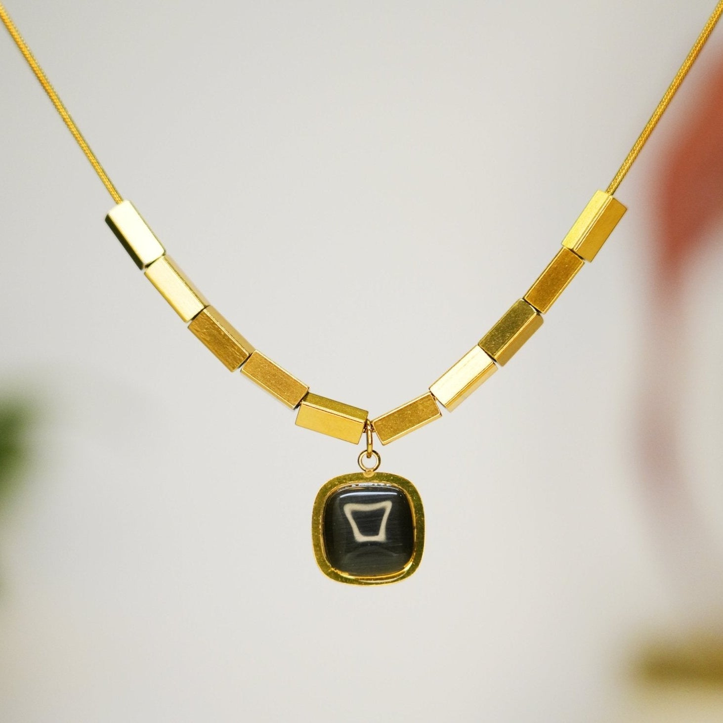 Black Ember - Dainty Design