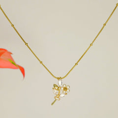 Floral Leaf Pearl Pendant Necklace - Dainty Design
