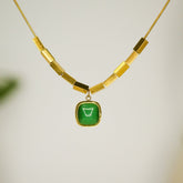 Green Gaze - Dainty Design