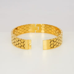 Honeycomb Cuff Bracelet - Dainty Design
