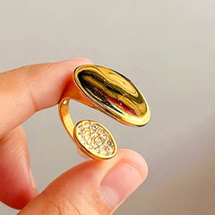 Lustre Curve Ring - Dainty Design