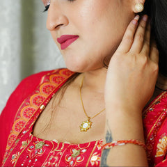 Radiant Sunburst Pendant - Dainty Design