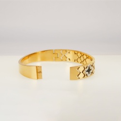Mosaic Star Bracelet - Dainty Design