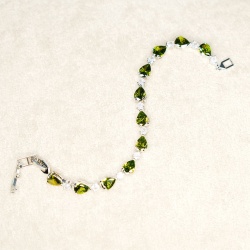 Pear Emerald Tennis Bracelet - Dainty Design