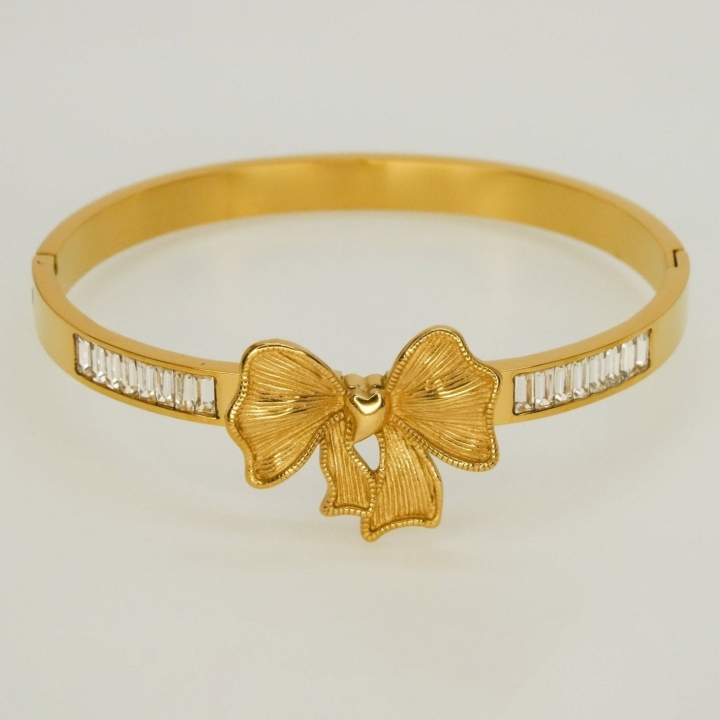 Elegant Ribbon Sparkle Bracelet - Dainty Design