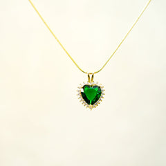 Emerald Heart Pendant - Dainty Design