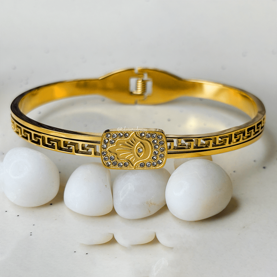 Mystic Eye Bracelet - Dainty Design