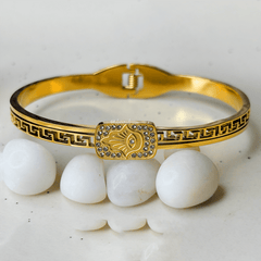 Mystic Eye Bracelet - Dainty Design