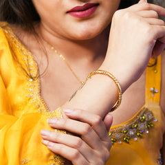 Radiant Twist Bracelet - Dainty Design